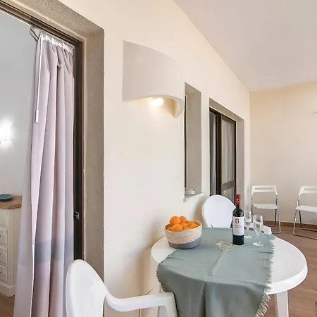 Seaside Heaven - Da Rocha